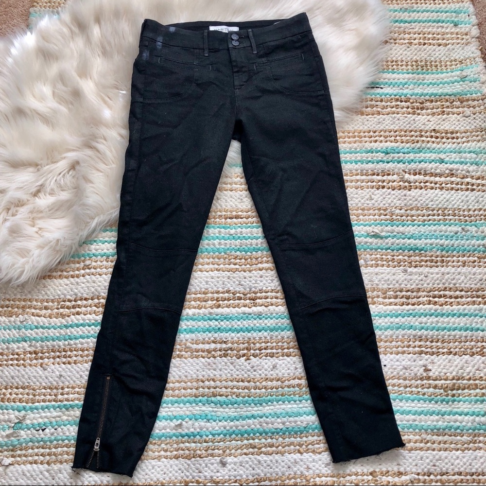Black skinny jeans